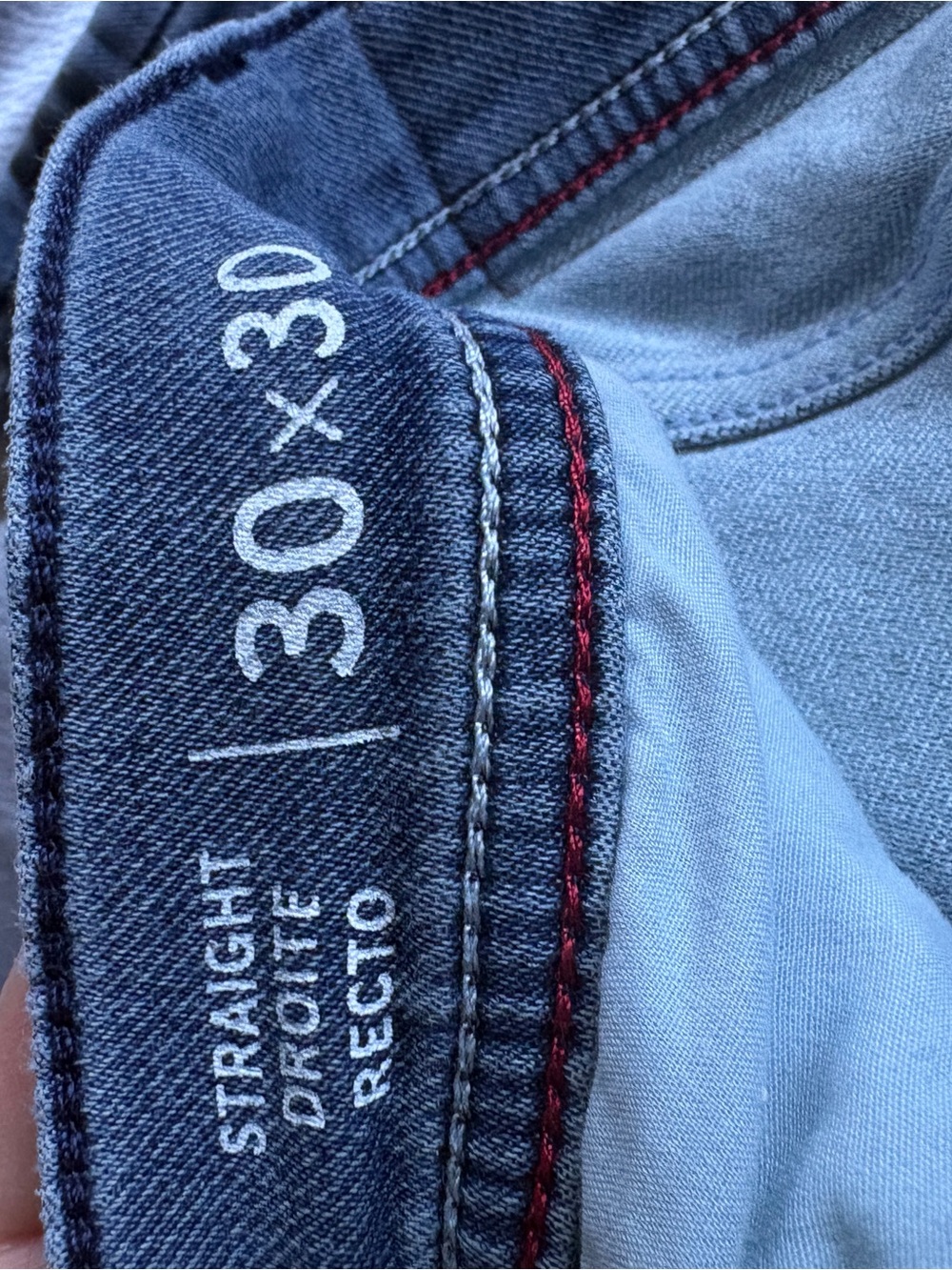 Tommy Hilfiger Light Wash High-Rise  Jeans. So soft!!! 30x30 - Picture 3 of 6